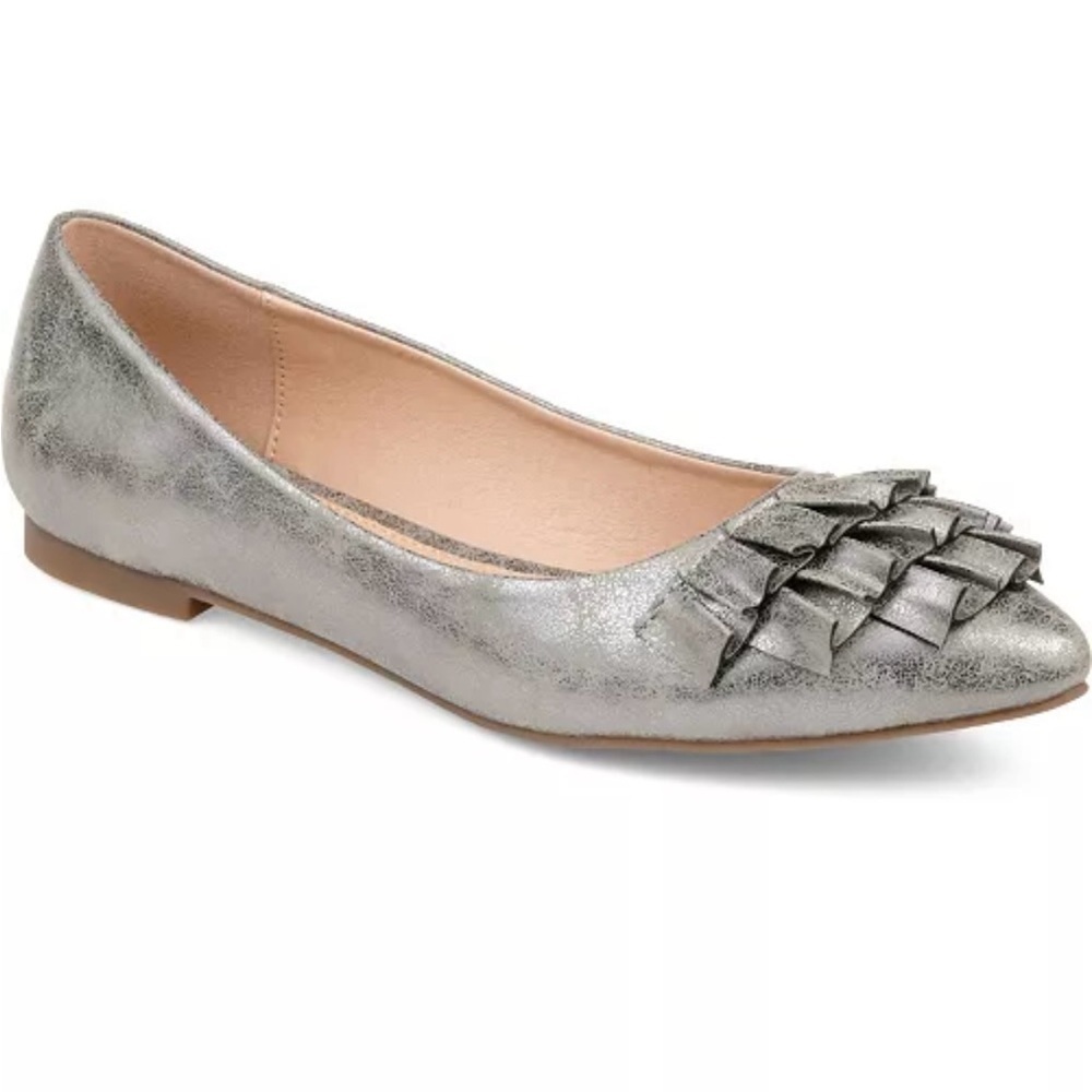 NWT Journee Collection
Women's Judy Ruffled Ballet Flats